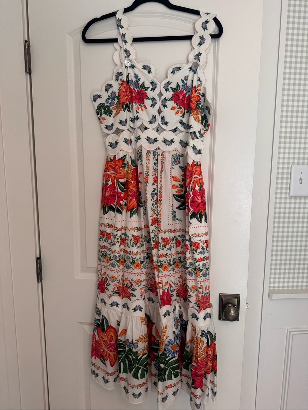Farm Rio Floral Embroidered floral dress Scalloped Straps. Size large